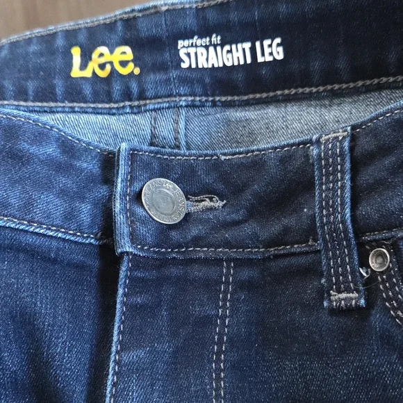 Lee Jeans Lee Women's Dark Blue Straight Leg Jeans - Picture 2 of 6